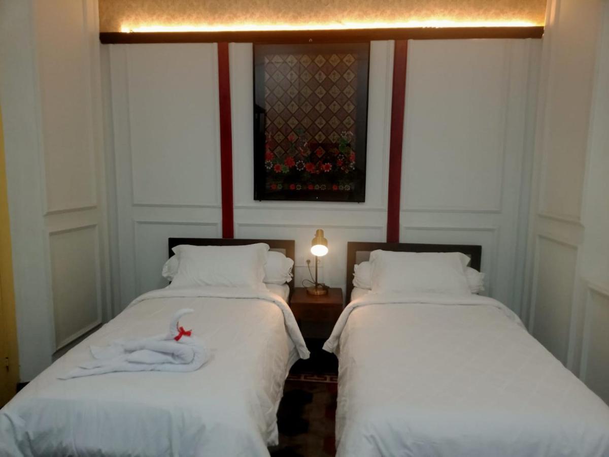 Mruyung Guest House Kota Lama Banyumas Mitra Reddoorz Екстер'єр фото